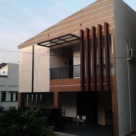 Comfort House Balikpapan (Borneo) Exterior foto